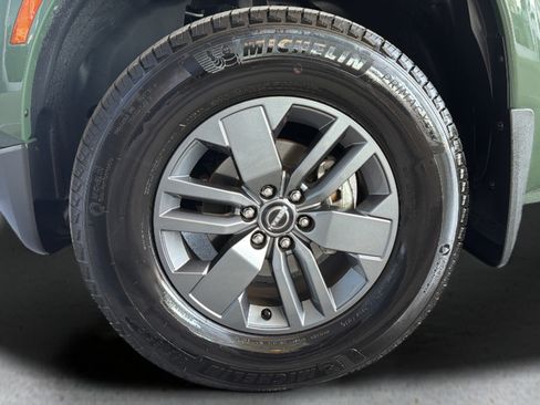 Certified 2025 Nissan Frontier SV AWD/4WD image 23