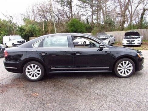 Used 2013 Volkswagen Passat 2.5 SEL Premium image 9