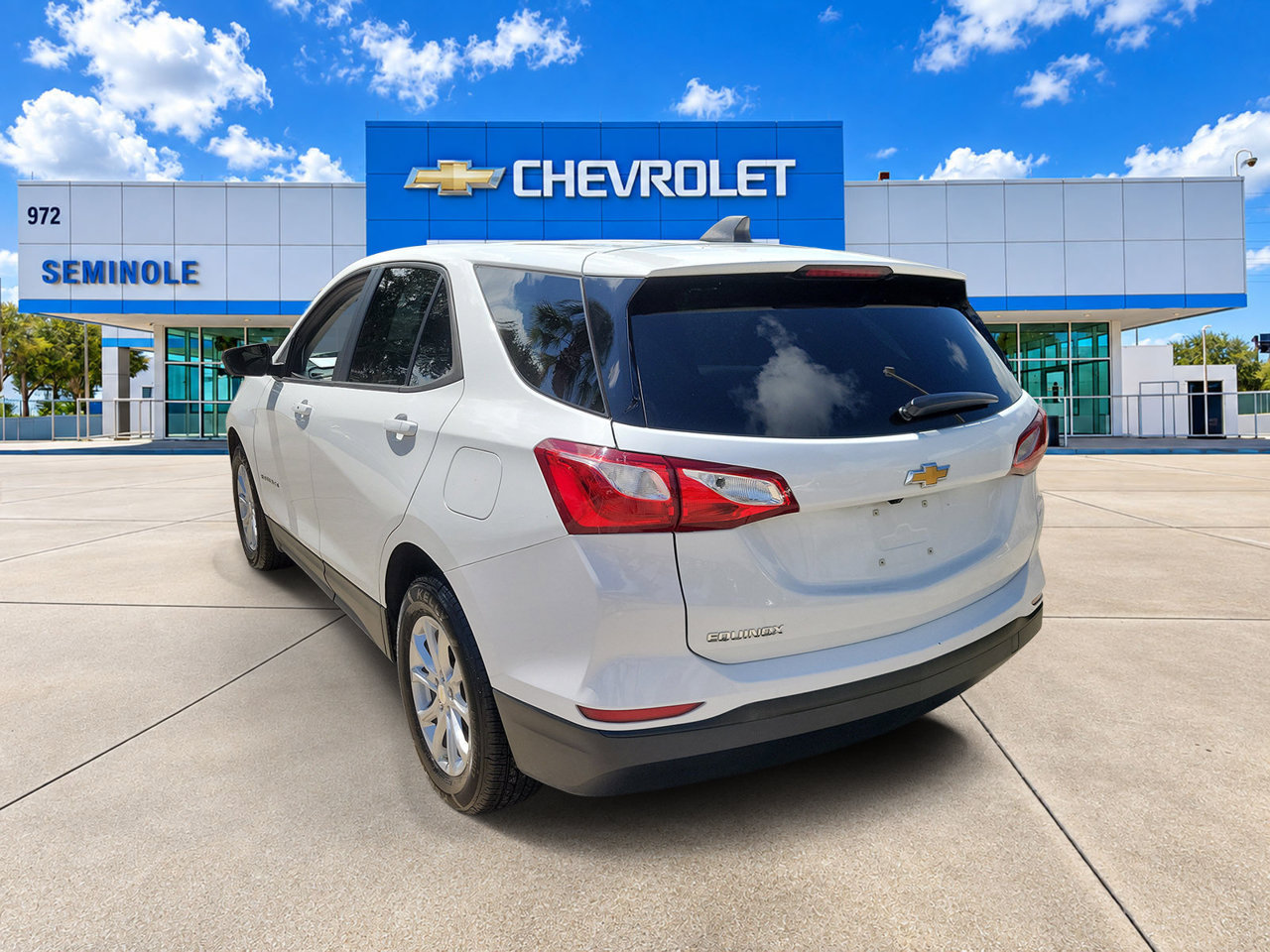 Certified 2021 Chevrolet Equinox LS w/ LS Convenience Package FWD image 4