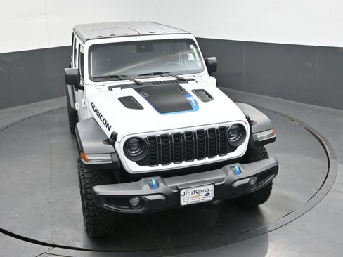 Used 2024 Jeep Wrangler Unlimited Rubicon 4xe image 34