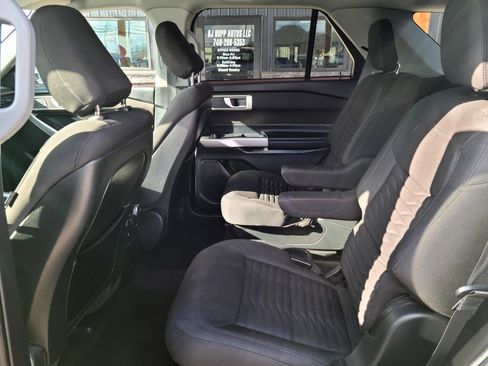 Used 2020 Ford Explorer XLT w/ Comfort Package image 20