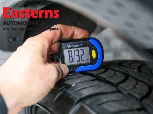 Used 2024 Nissan Armada SV image 32