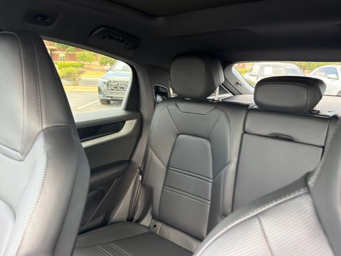 Used 2026 Porsche Cayenne S AWD/4WD image 13