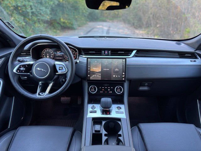 New 2026 Jaguar F-PACE R-Dynamic S AWD/4WD image 21