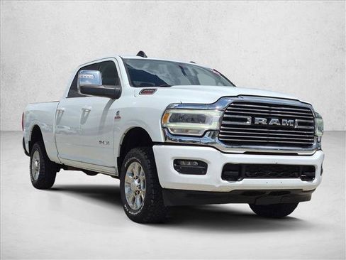Used 2023 RAM 2500 Laramie AWD/4WD image 3