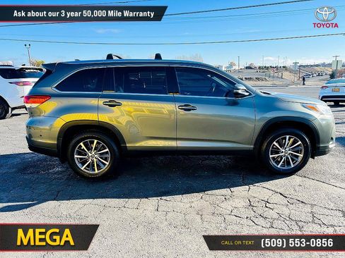 Used 2019 Toyota Highlander XLE image 20