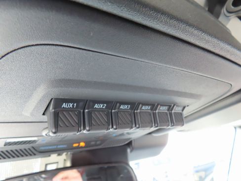 New 2025 Ford Bronco Big Bend w/ Black Diamond Package image 19