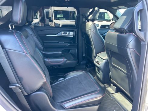 Certified 2025 Ford Explorer ST AWD/4WD image 23