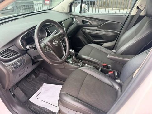 Used 2017 Buick Encore Preferred image 4