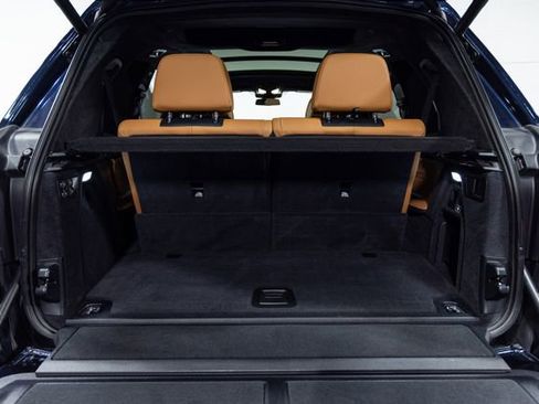 Certified 2024 BMW X7 xDrive40i w/ M Sport Package image 9