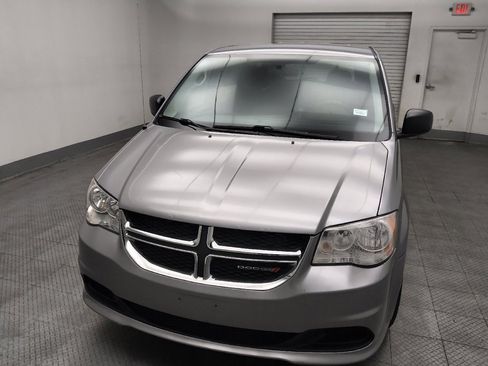 Used 2017 Dodge Grand Caravan SE w/ Power Window Group FWD image 15