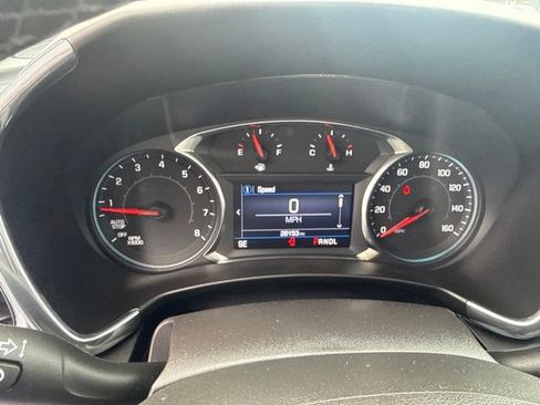 Used 2024 Chevrolet Equinox LT FWD image 19