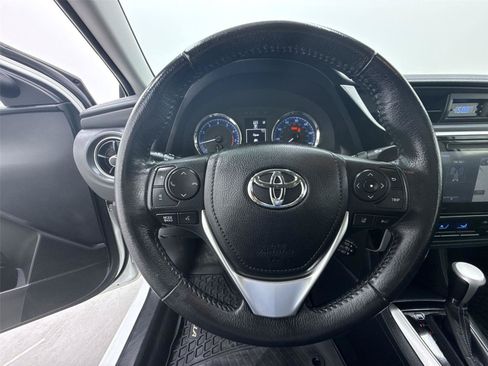 Used 2017 Toyota Corolla L FWD image 20