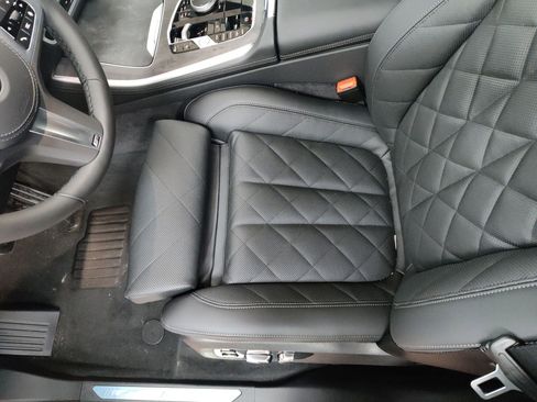 New 2026 BMW X5 xDrive40i w/ M Sport Package image 39