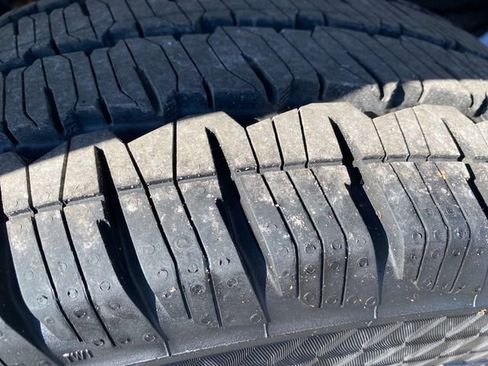 New 2025 Ford Transit 250 148 Medium Roof Extended AWD image 18