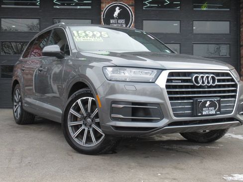 Used 2017 Audi Q7 3.0T Premium Plus image 2