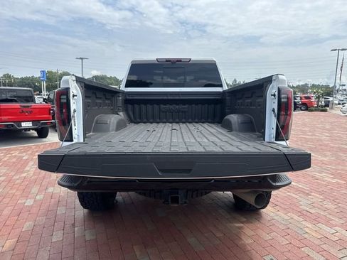 Used 2026 GMC Sierra 2500 AT4X AWD/4WD image 28