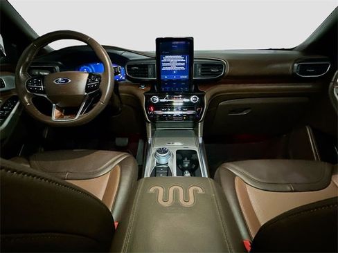 Certified 2022 Ford Explorer King Ranch w/ Premium Technology Package image 23