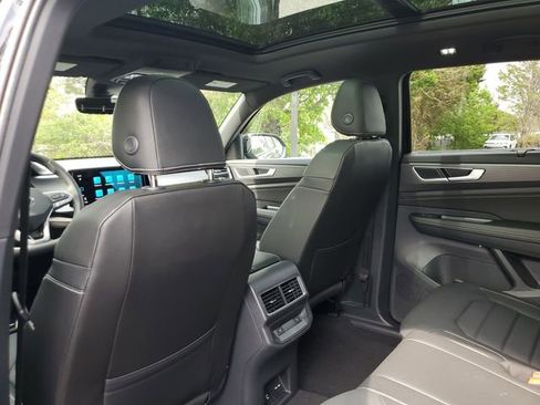 New 2026 Volkswagen Atlas Cross Sport SEL R-Line AWD/4WD image 11
