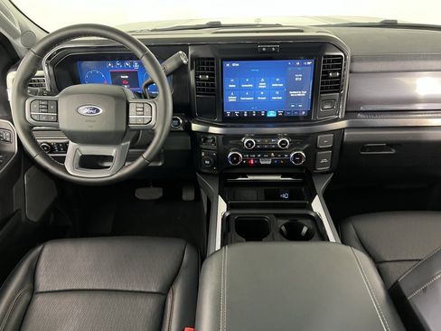 Used 2025 Ford F450 Lariat w/ FX4 Off-Road Package image 13