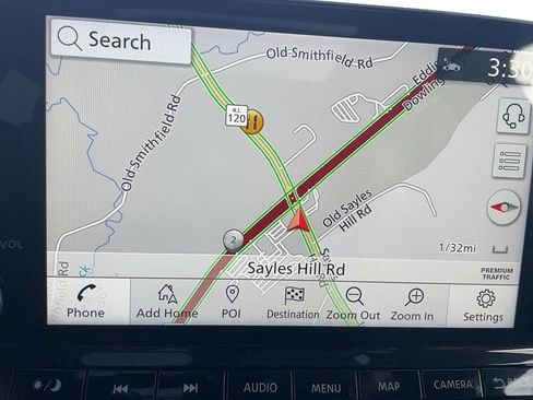 Used 2025 Nissan Pathfinder Platinum image 16