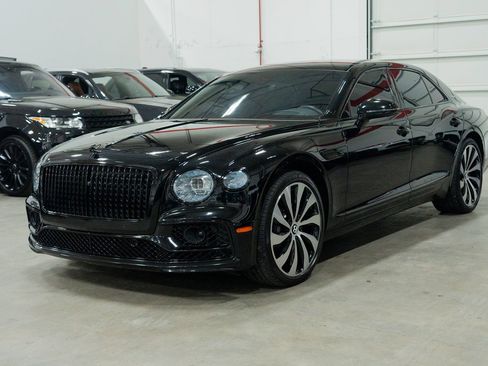 Used 2021 Bentley Flying Spur V8 AWD/4WD image 18