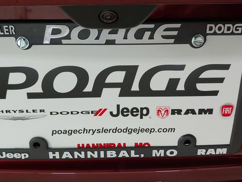 New 2025 Jeep Grand Cherokee Altitude image 33