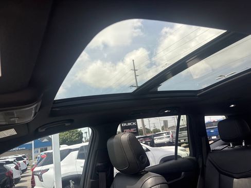Used 2020 Cadillac XT6 Premium Luxury FWD image 28