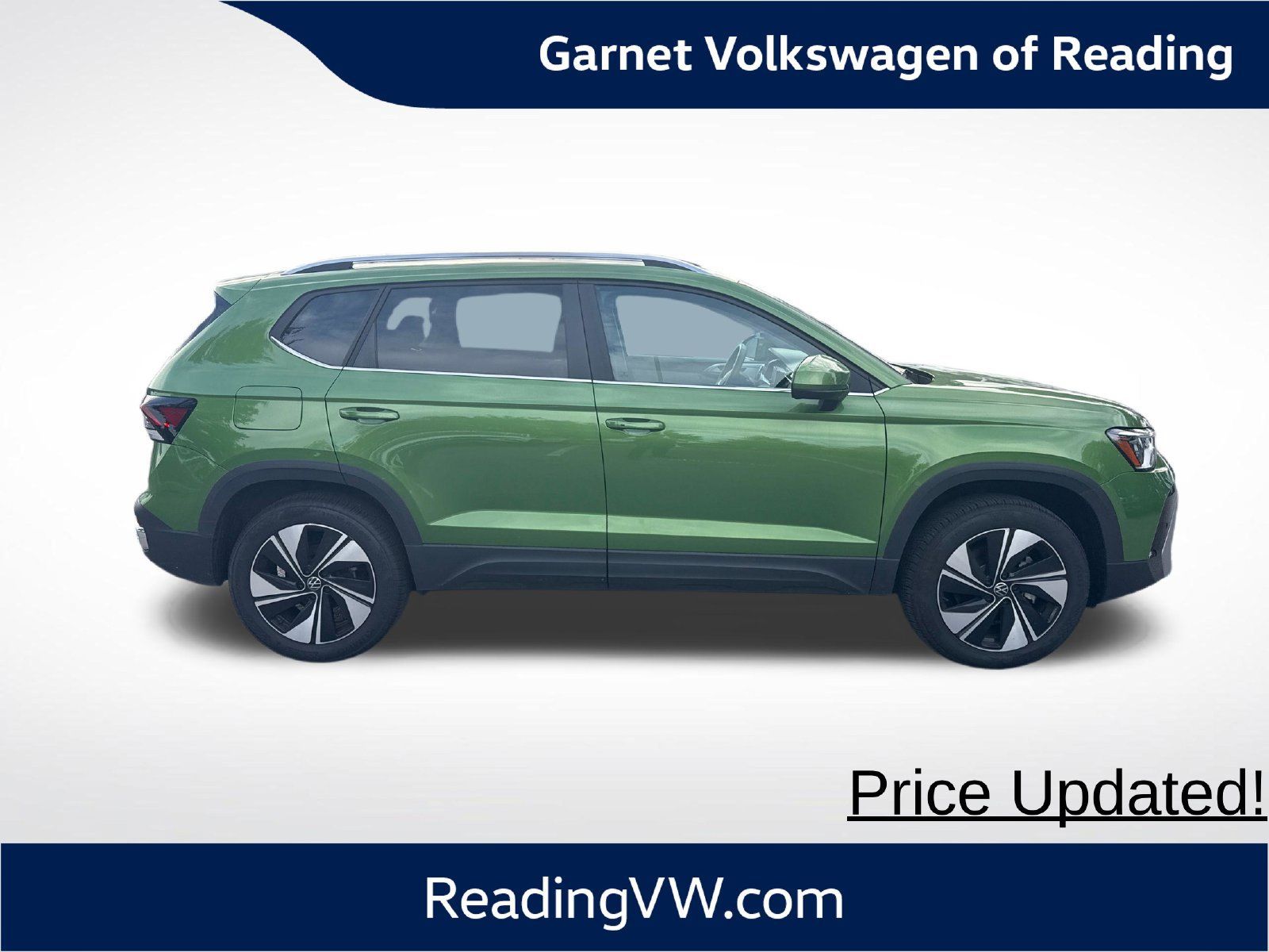 Used 2025 Volkswagen Taos SE w/ Panoramic Sunroof Package AWD/4WD image 6
