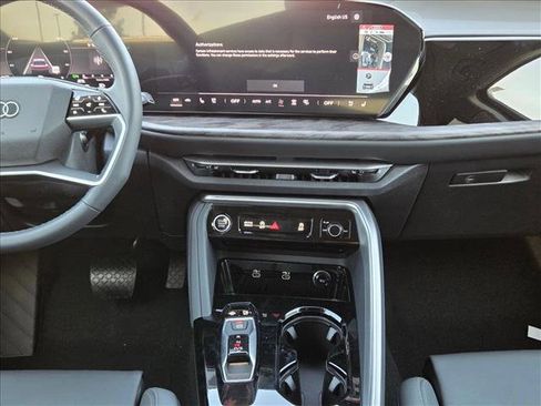New 2025 Audi Q5 Premium Plus image 13