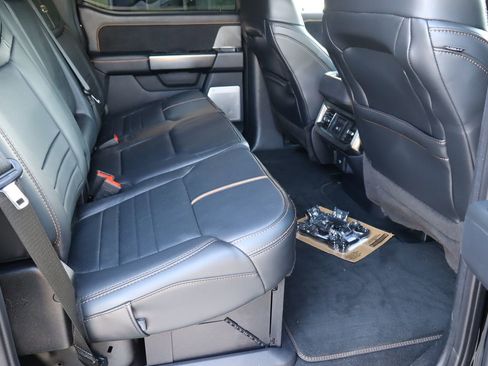 Used 2023 Ford F250 Platinum w/ FX4 Off-Road Package AWD/4WD image 17