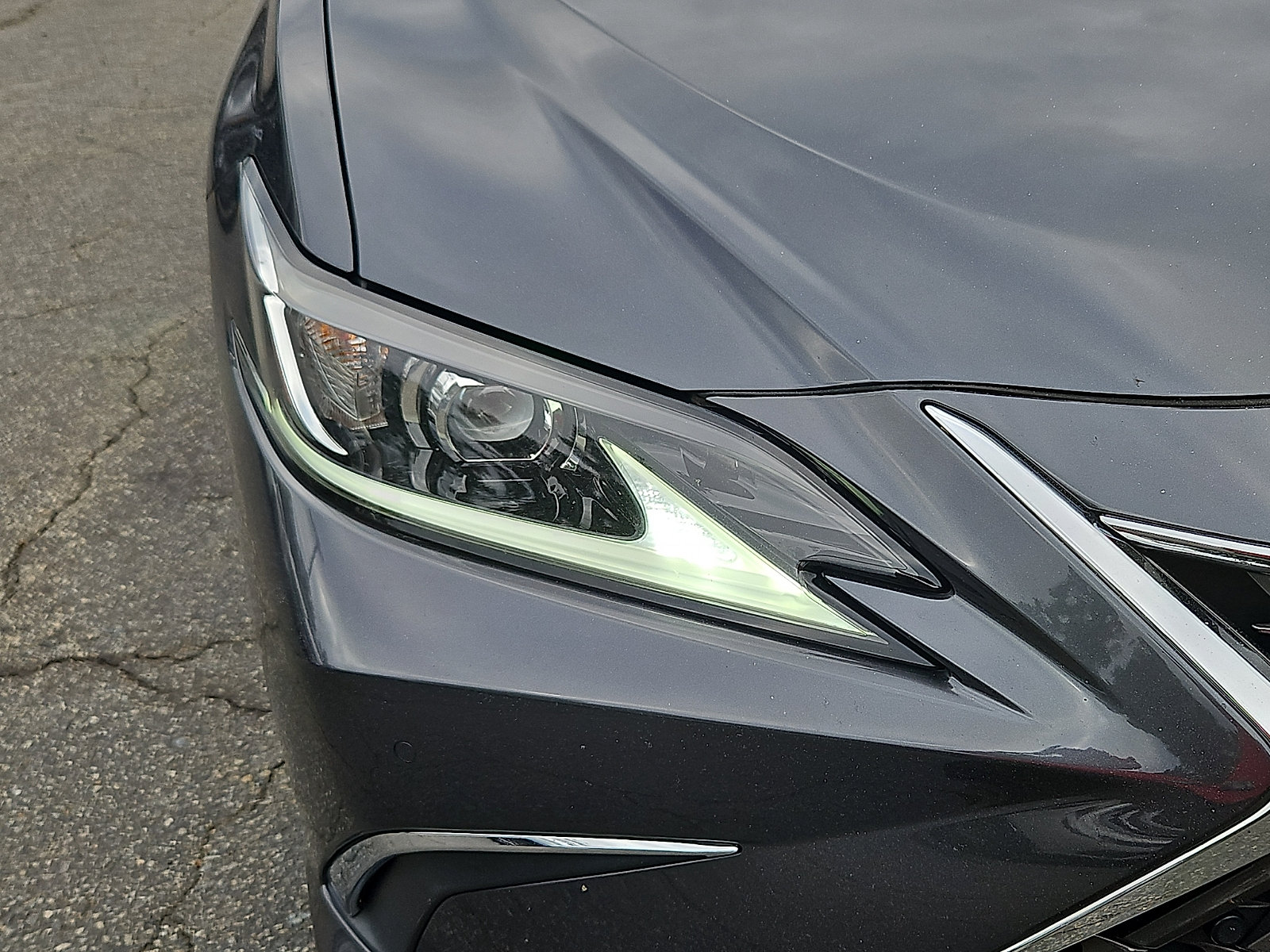 Used 2022 Lexus ES 350 w/ Premium Package FWD image 10