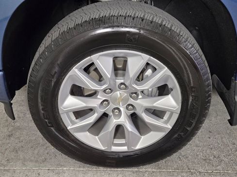 Used 2024 Chevrolet Silverado 1500 Custom image 14