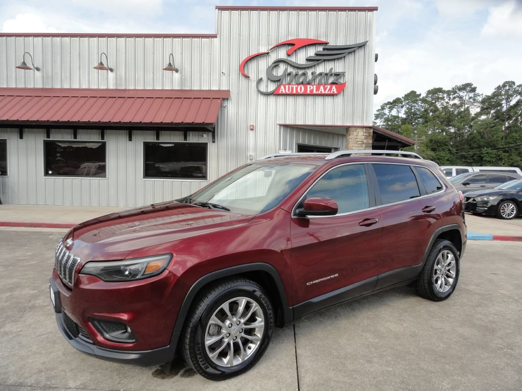 Used 2019 Jeep Cherokee Latitude Plus FWD image 1