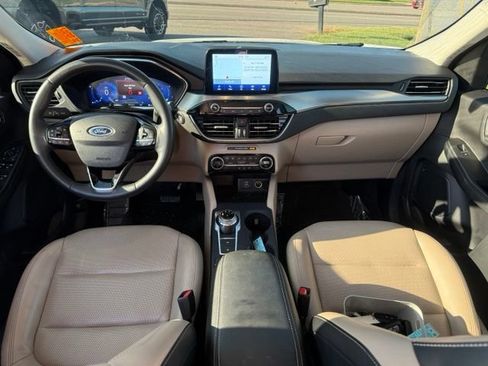 Used 2021 Ford Escape Titanium AWD/4WD image 15
