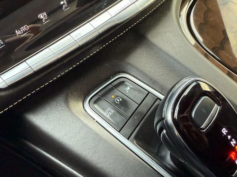 Used 2024 Cadillac Escalade ESV Sport Platinum w/ LPO, ONYX Package image 37