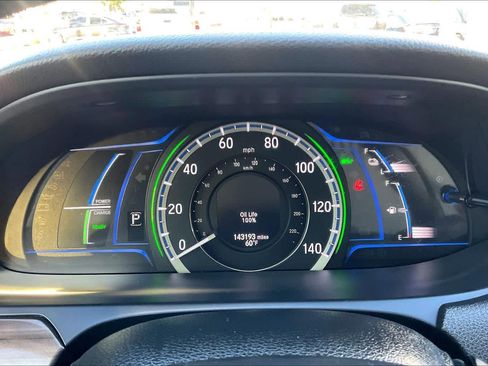 Used 2017 Honda Accord Hybrid Sedan image 27