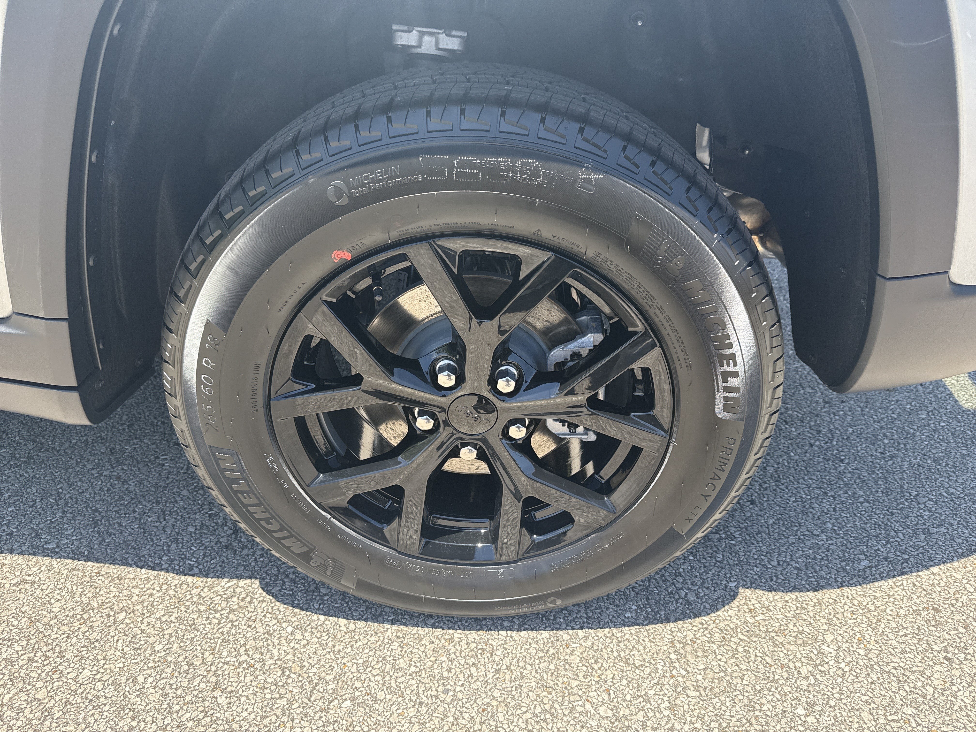 New 2026 Jeep Grand Cherokee Altitude RWD image 21