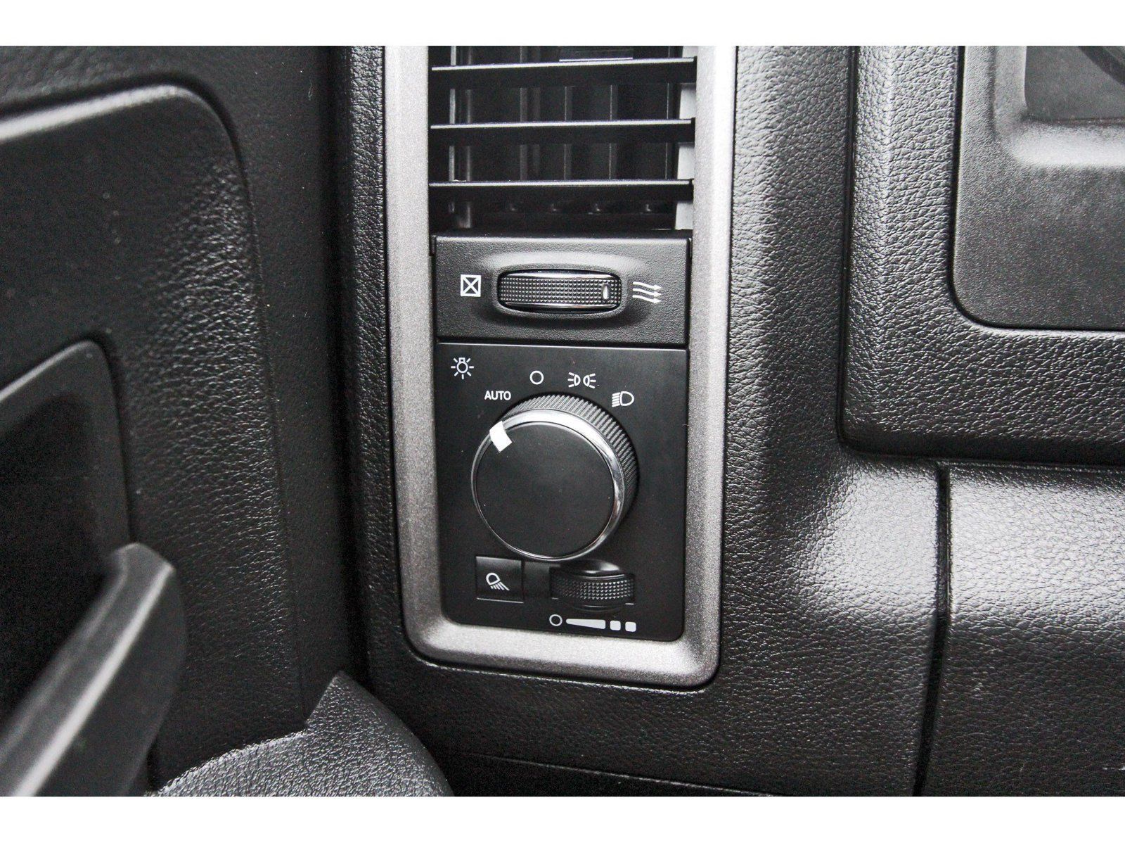 Used 2023 RAM 1500 Tradesman w/ Trailer Tow Group AWD/4WD image 19