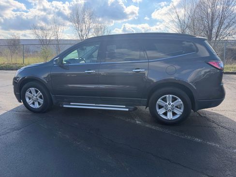 Used 2014 Chevrolet Traverse LT image 9