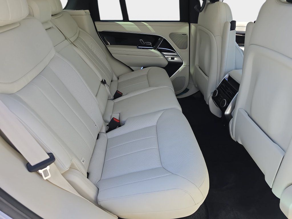 New 2026 Land Rover Range Rover SE AWD/4WD image 11