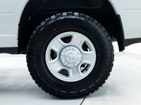 Used 2023 RAM 3500 Tradesman AWD/4WD image 18