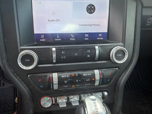 Used 2020 Ford Mustang Premium RWD image 7