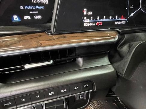 Used 2021 Cadillac Escalade Sport Platinum image 21