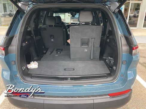 Used 2026 Jeep Grand Cherokee L Limited w/ Limited Altitude Package RWD image 6