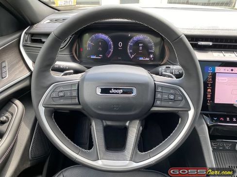 New 2026 Jeep Grand Cherokee Limited AWD/4WD image 18