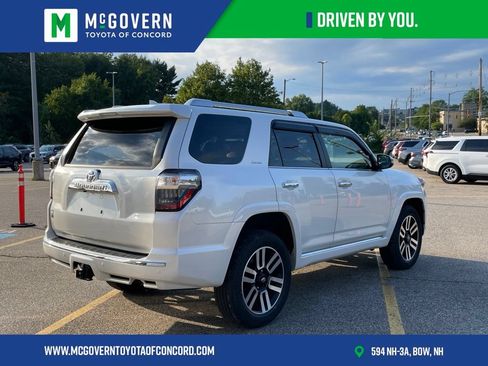Used 2024 Toyota 4Runner Limited AWD/4WD image 5