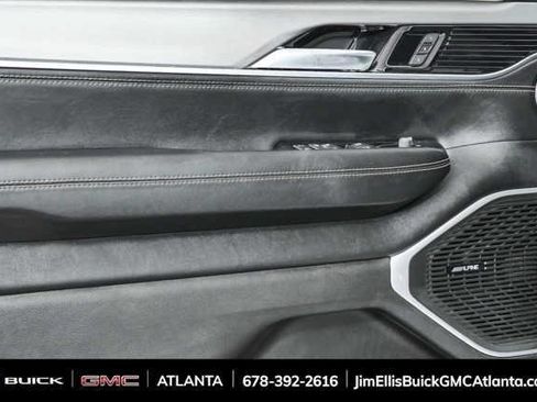 Used 2024 Jeep Wagoneer L Series II w/ Convenience Group I AWD/4WD image 6