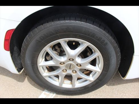 Used 2022 Chrysler Pacifica Touring-L FWD image 32