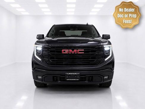 Used 2023 GMC Sierra 1500 Elevation AWD/4WD image 3